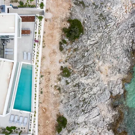 Villa Alluring - 5 Bedrooms - Private Infinity Pool With Stunning Views