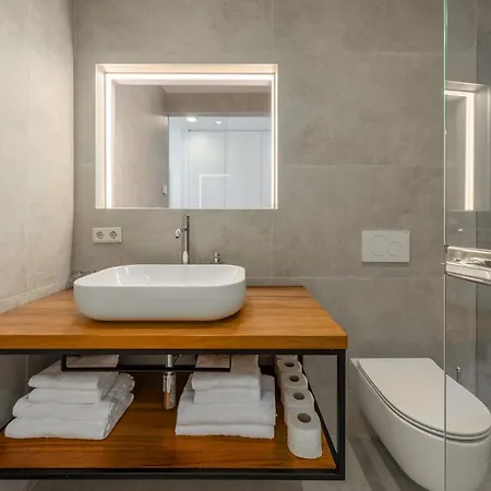 Villa Alluring - 5 Bedrooms - Private Infinity Pool With Stunning Views