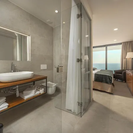 Alluring - 5 Bedrooms - Private Infinity Pool With Stunning Views Villa Rogoznica (Sibenik-Knin)