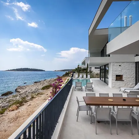 Alluring - 5 Bedrooms - Private Infinity Pool With Stunning Views Villa Rogoznica (Sibenik-Knin)